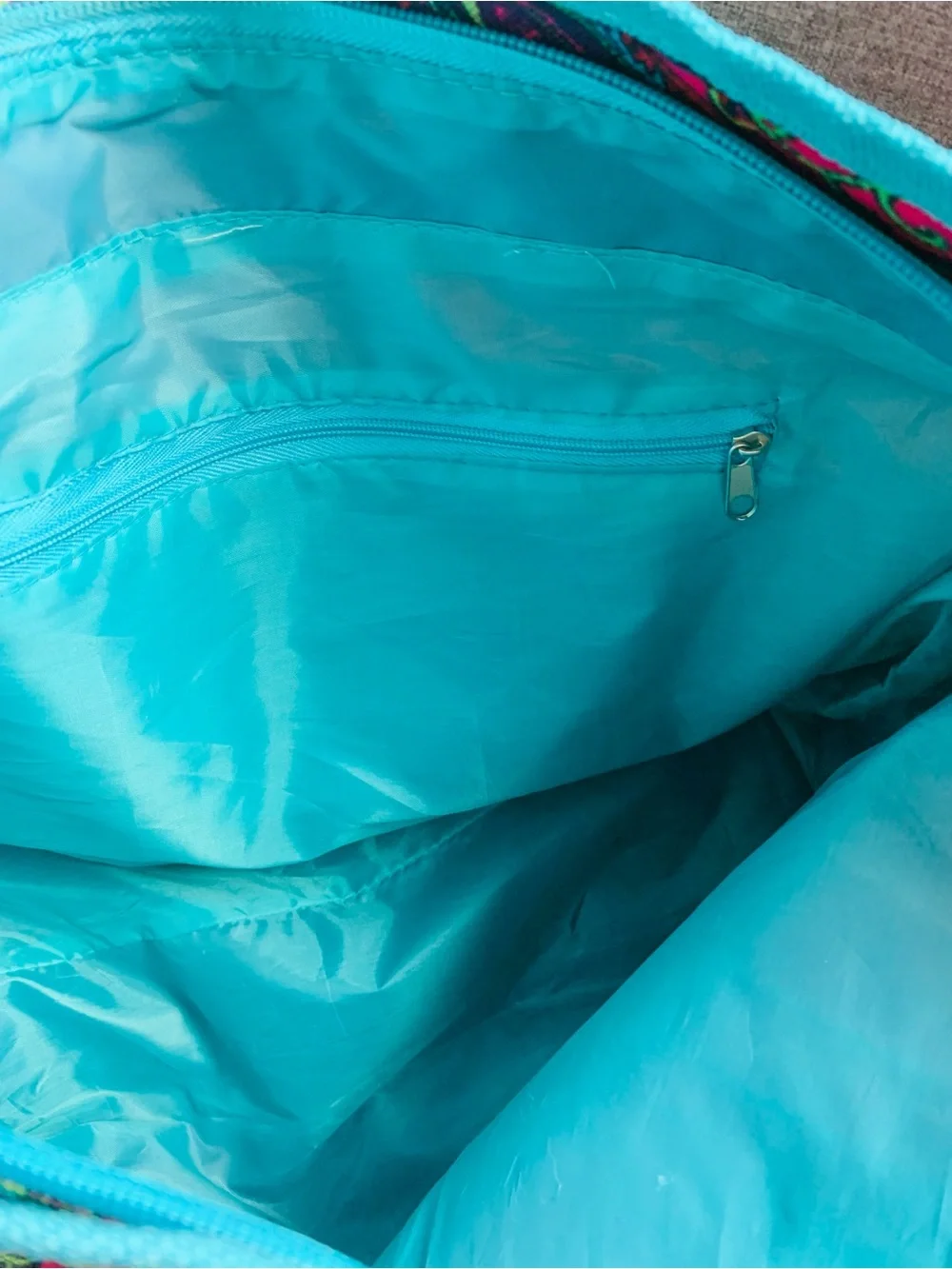 Modern Southern Home Medium Tote Bag Aqua Hot Pink Paisley Zip Top Roomy NWOT